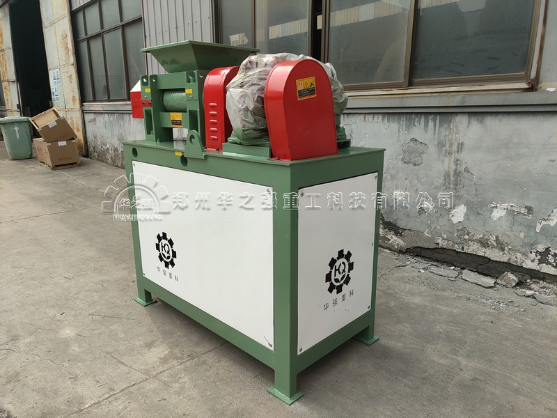 如何調(diào)試對(duì)輥擠壓造粒機(jī)？
